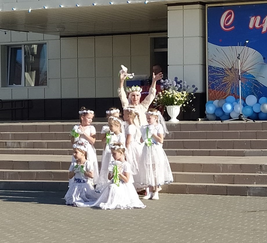 Семейный праздник под знаком ромашки в рп Мишкино.