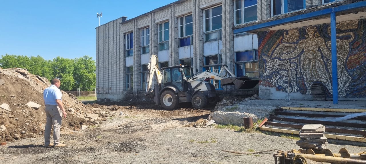 В селе Восход начался капитальный ремонт  сельского дома культуры.