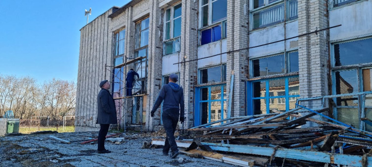 Проводится капитальный ремонт здания Восходского сельского дома культуры. Проводится капитальный ремонт здания Восходского сельского дома культуры.